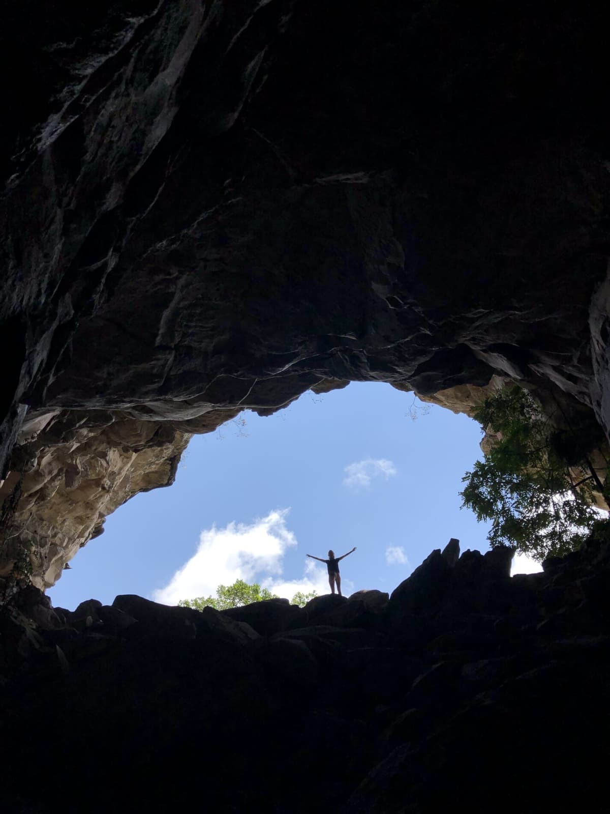 Fernanda hiking past waterfalls and canyons in the valleys of Chapada Diamantina
