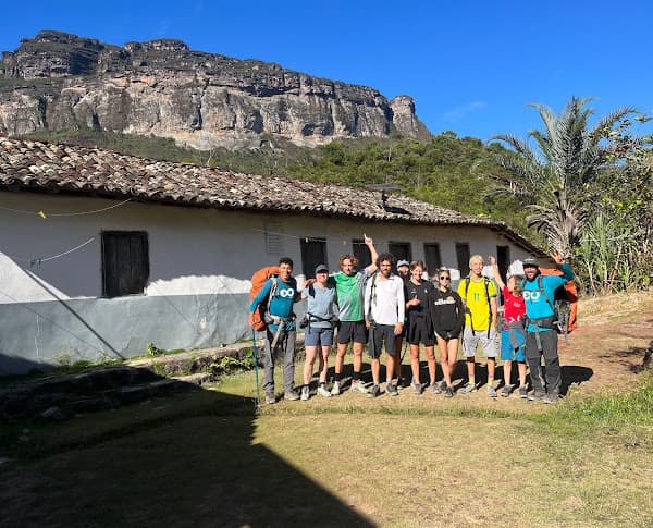 Lucas Neves taking in the sweeping valley views from the Vale do Pati lookout