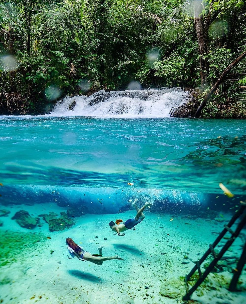 Dive into the emerald-green waters of Cachoeira do Formiga! Photo: @viagemnarelacao jalapão state park tours