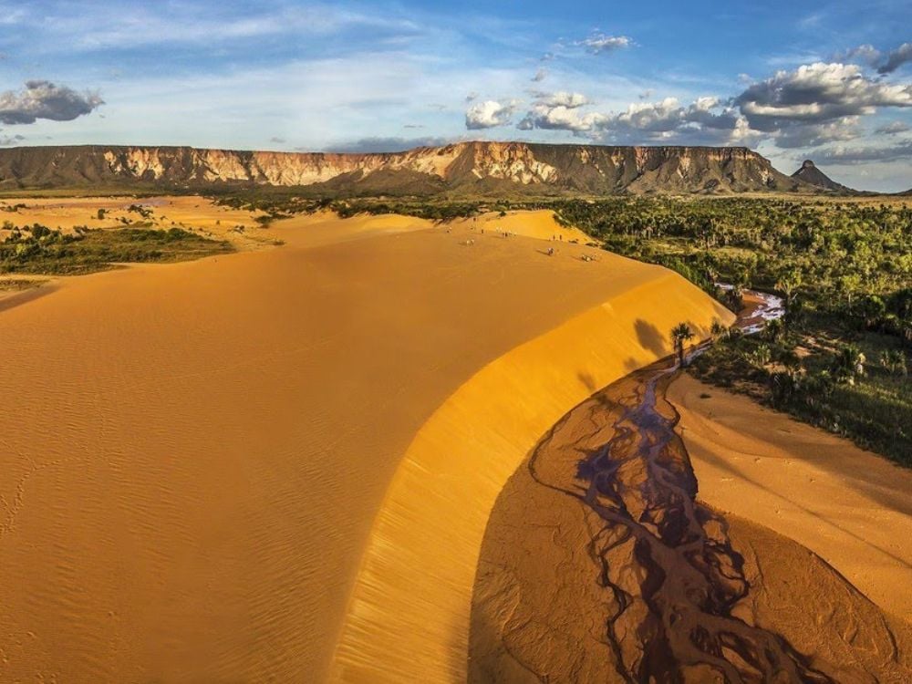 Enjoy the stunning views and have fun sliding down the dunes. When is the best time to visit Jalapão?