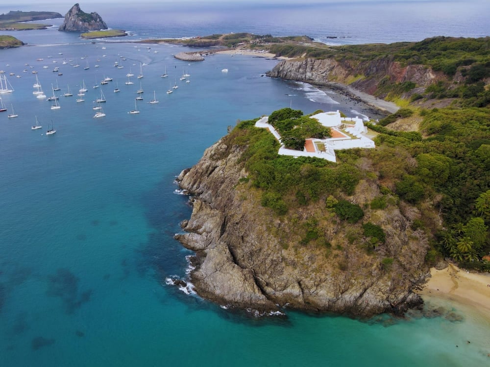 . Facts about Fernando de Noronha