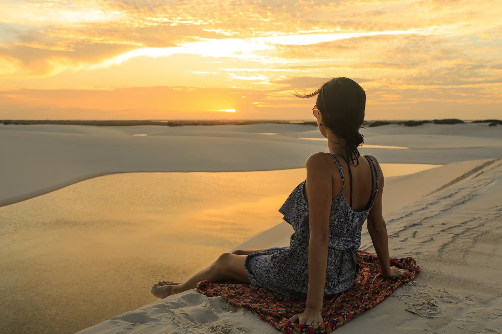 Some sunsets deserve your full attention, no phone required. Photo: Brunomsbarreto Photo 4