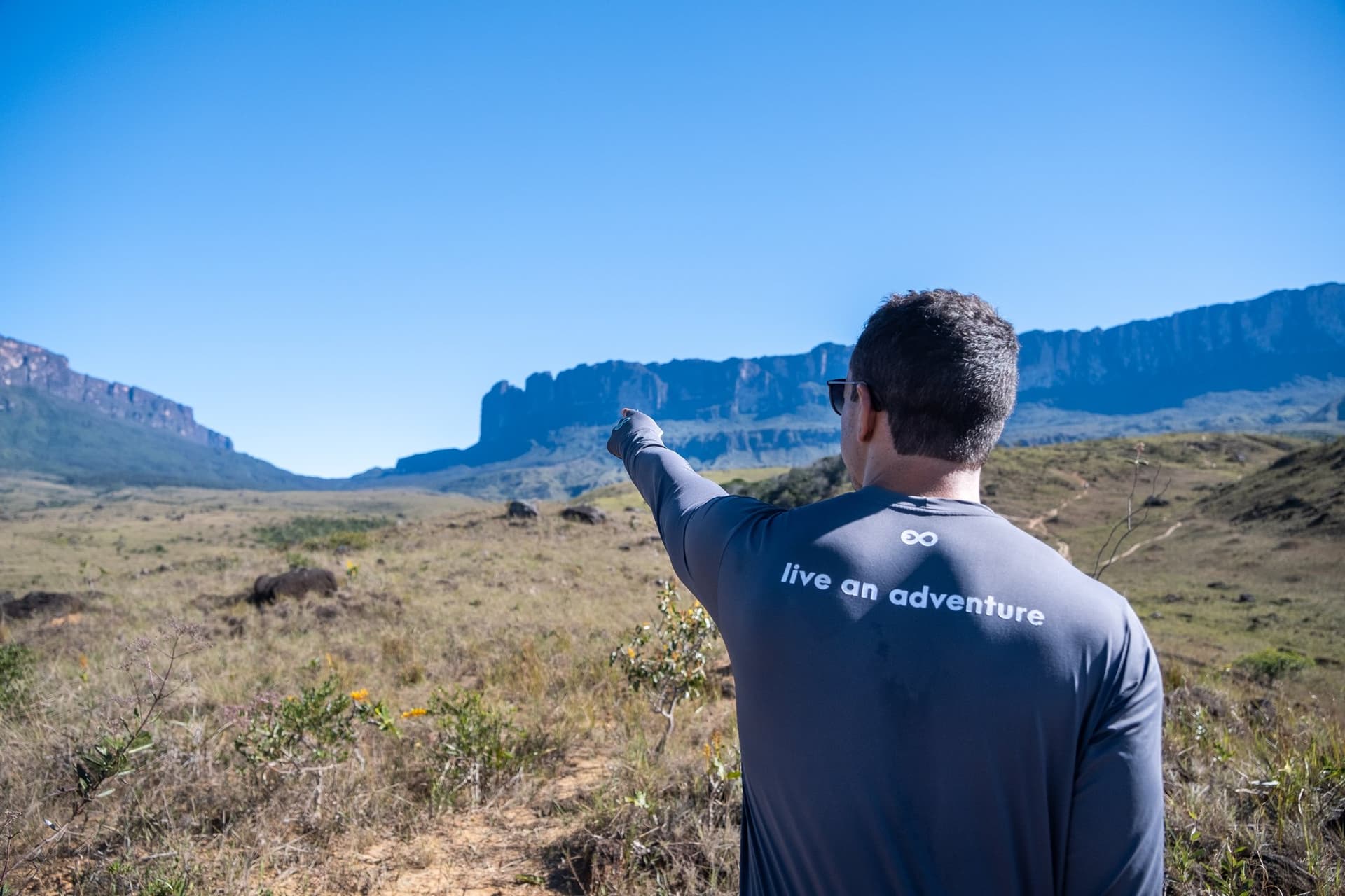 Mount Roraima Hike: 10-Day Makunaima Expedition Mount Roraima Hike: 10-Day Makunaima Expedition