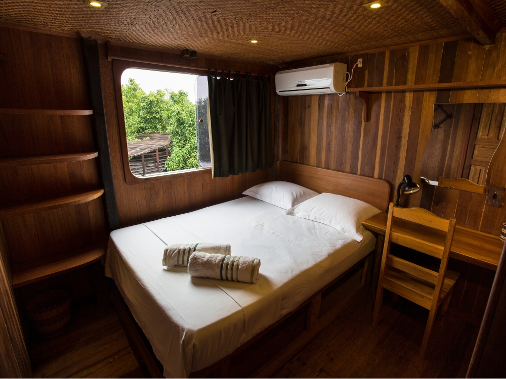 Bedroom - Jacare Acu Boat - Amazon River Cruise