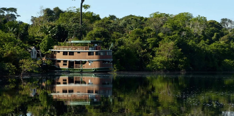 Amazon river cruise Brazill