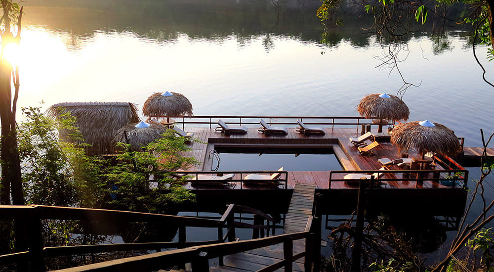 Luxe lodge zwembad - rivier in amazonie