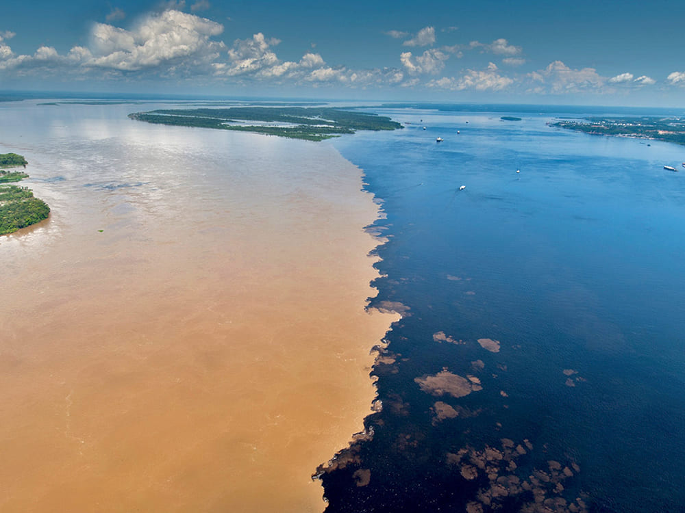Avontuurlijke reizen in de Amazone, Brazilië - Ontmoeting van de wateren