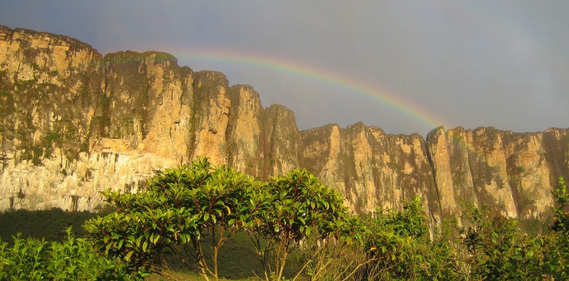 how-much-does-it-cost-to-climb-mount-roraima-planetaexo