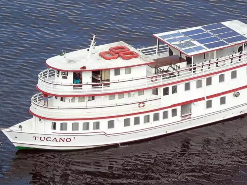 Best Amazon river cruises in Brazil - Tucano