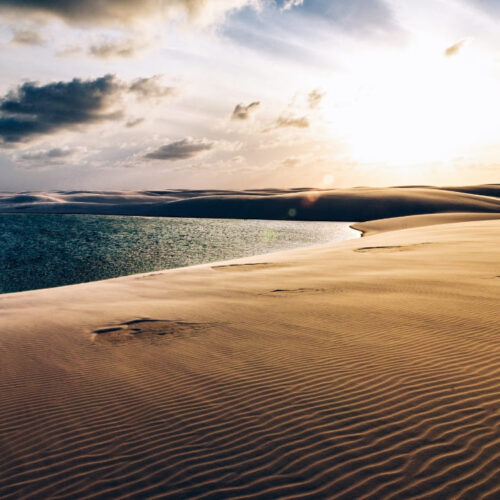 How Are the Dunes and Lagoons in Lençóis Maranhenses Formed