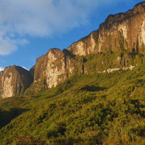 Do I need a Visa to visit Mount Roraima?