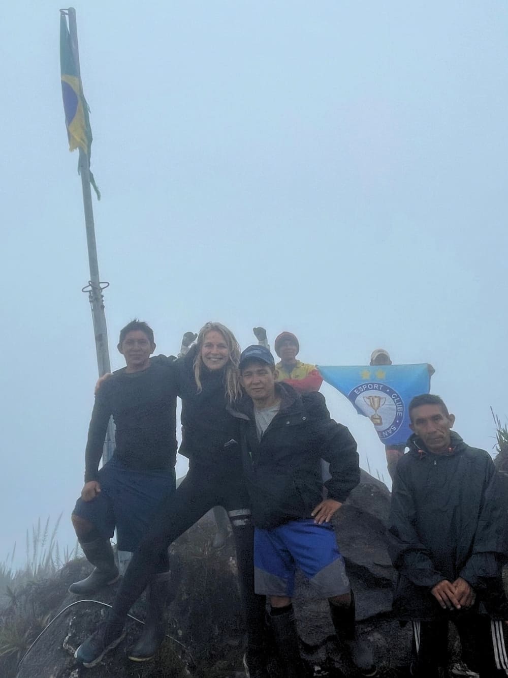 Gruppe auf dem Gipfel des Pico da Neblina